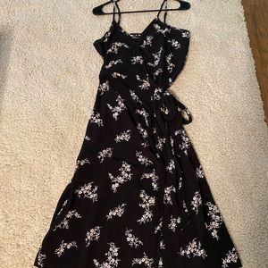 Abercrombie & Fitch Floral Midi Wrap Dress
